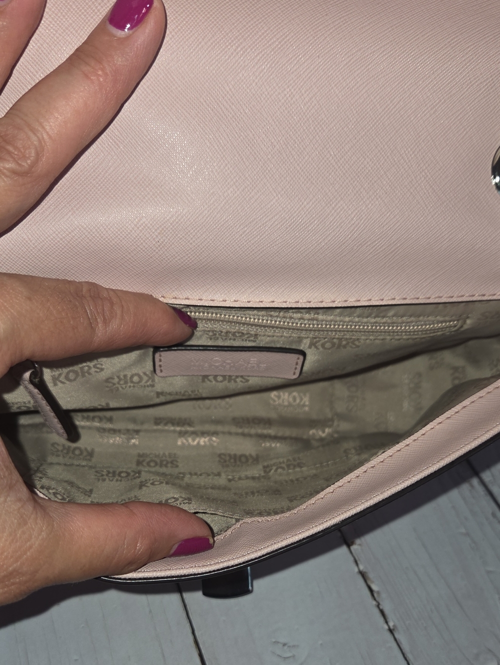 Michael Kors Tina Medium Shoulder Flap Bag - Picture 10 of 13